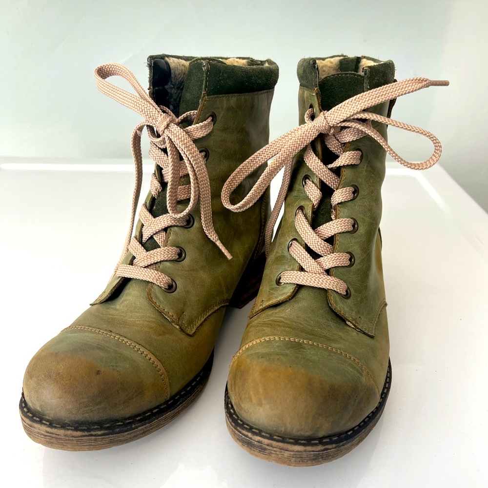 Beautiful Remonte Boots size 39